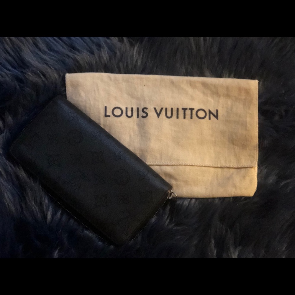 Louis Vuitton ZIPPY WALLET